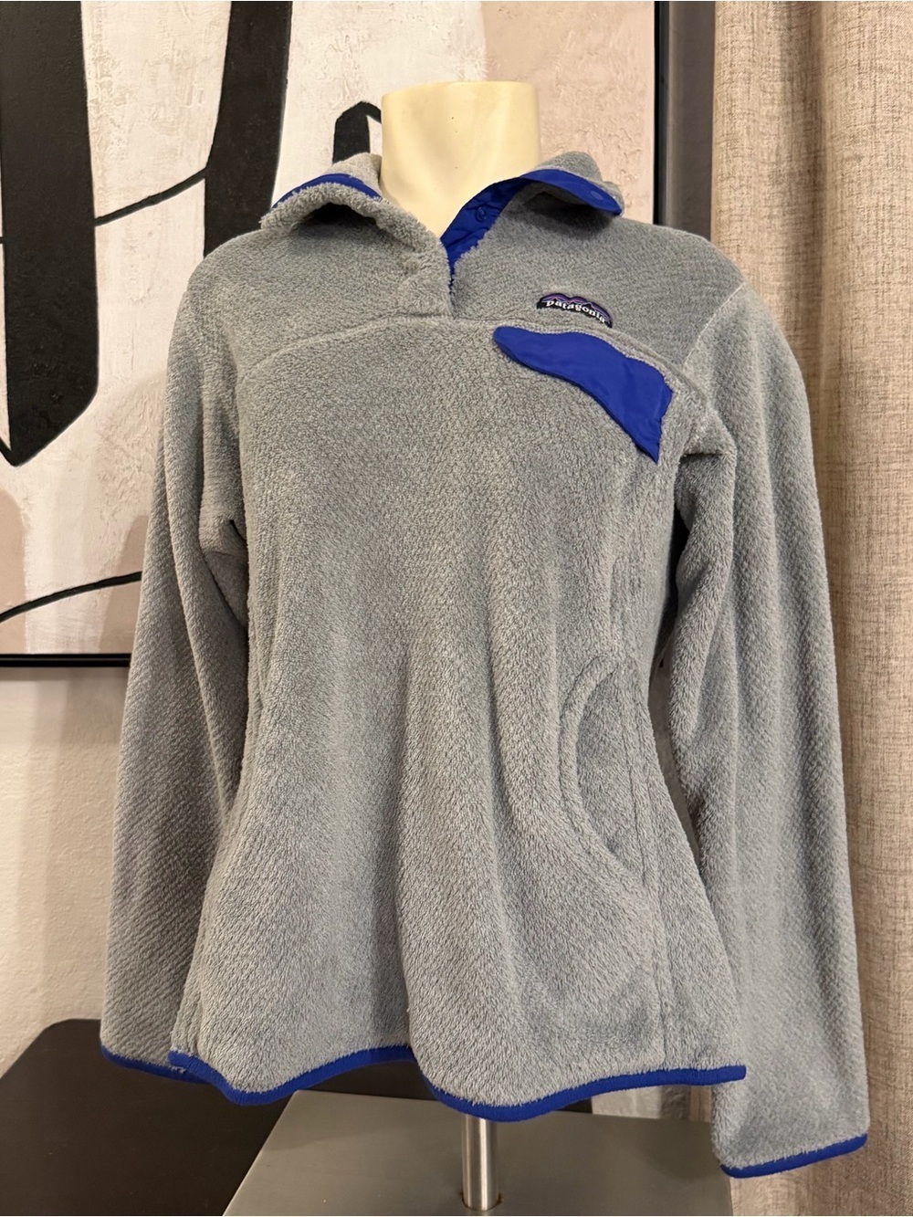 Patagonia Women’s Gray and Blue Re-Tool Snap Pull Over Seeater